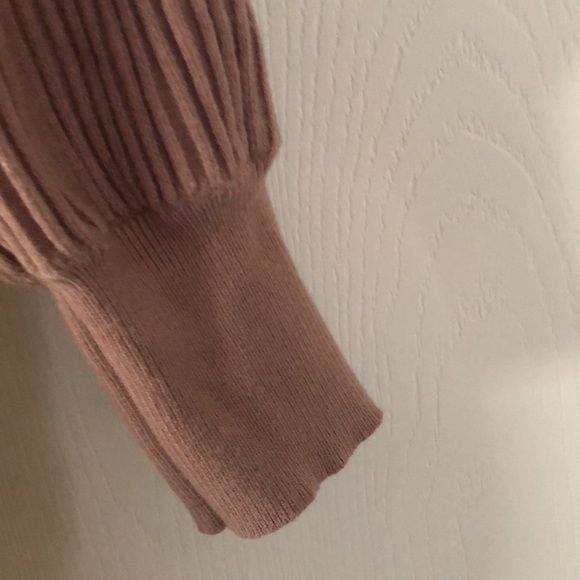 Woman’s ribbed fall crisscrossed cropped mauve bodycon ribbed top - Picture 6 of 13